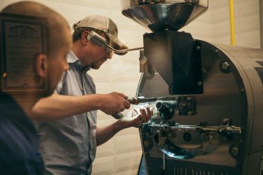 battlecreek coffee roasters jupptsfcuiq unsplash
